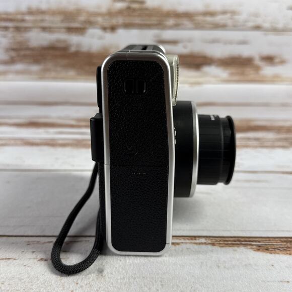 Fujifilm Instax Mini 40 Instant Camera Black Silver – Tested & Fully Functional - Picture 4 of 5